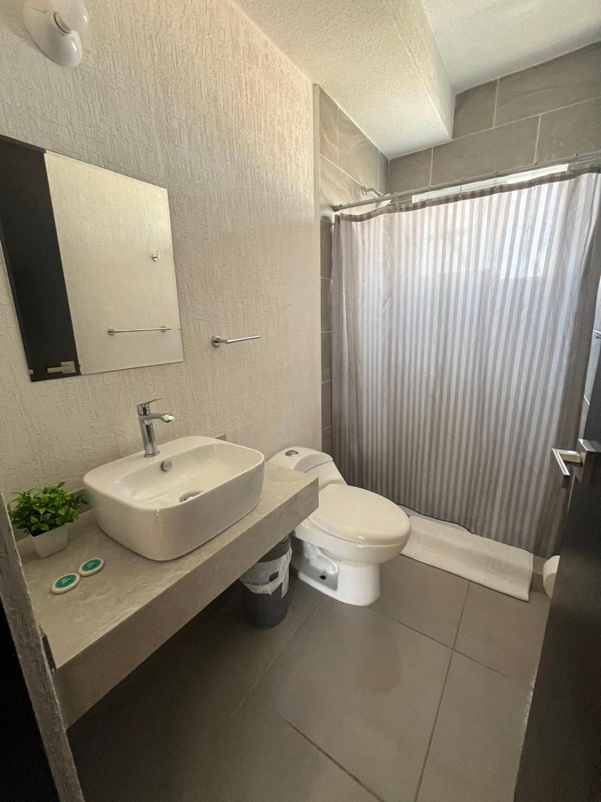 Departamento Familiar En Poligono Sur, A 25 Min De Las Playas Y 5 Min Del Santuario Desatadora De Nudos Appartement *